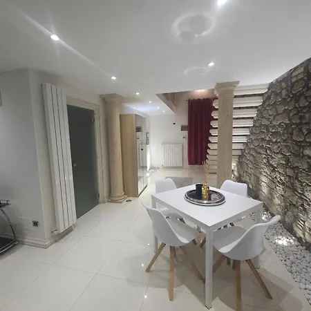 Апартаменты White Loft *