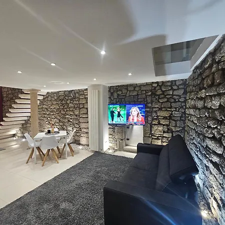 White Loft *